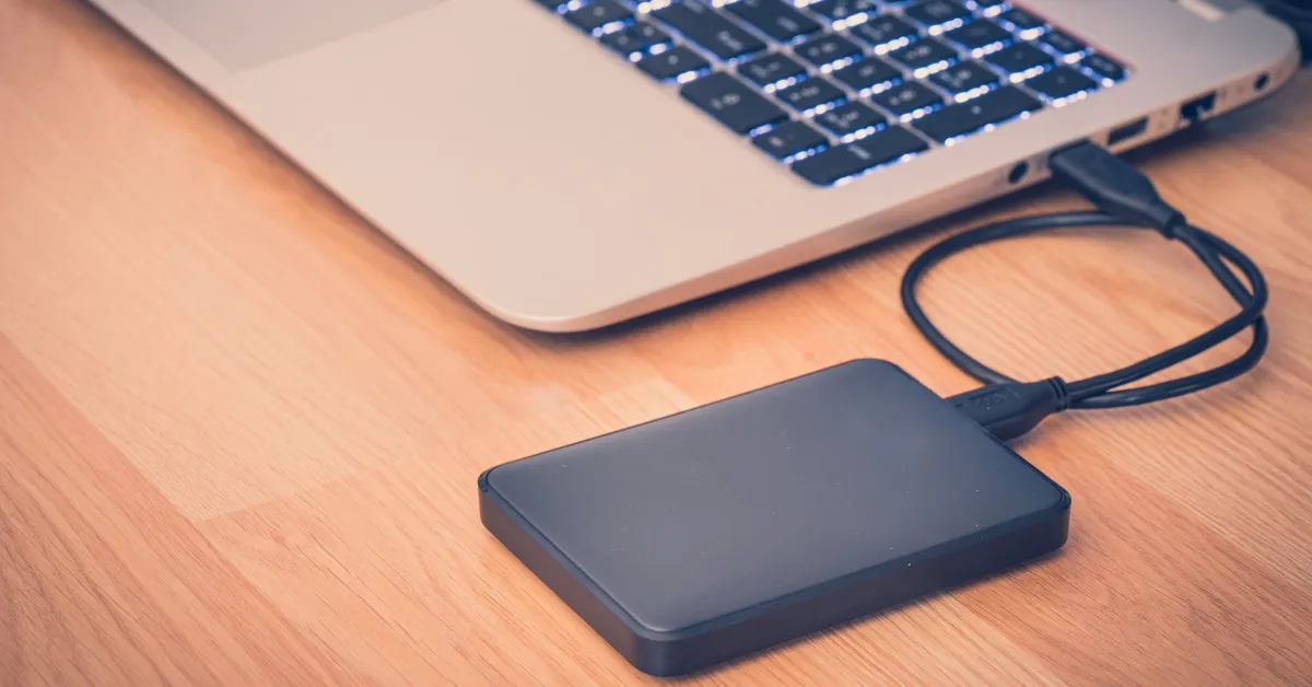 Connect the WD easystore drive to your Mac