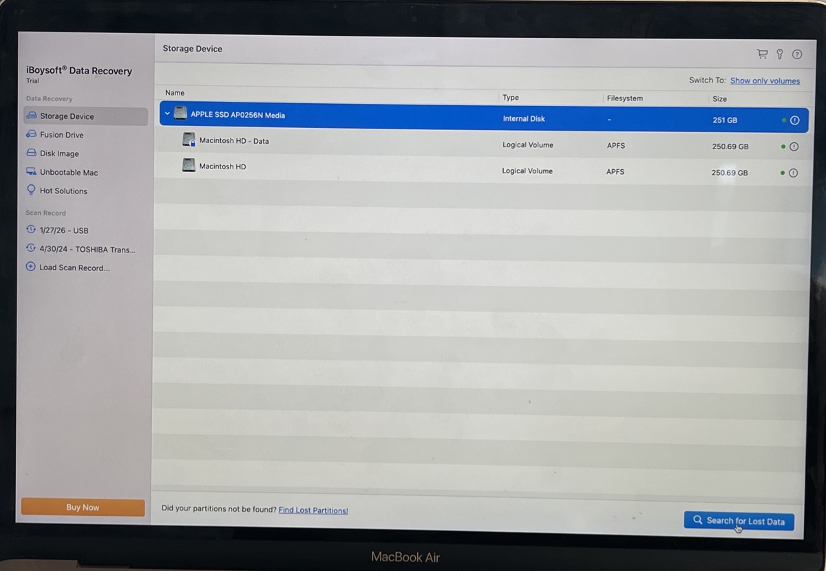 Selecionar o disco rígido interno do Mac para uma verificação no Modo de Recuperação